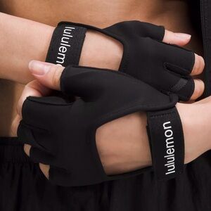 Lululemon Wunder Train Camo Workout Gloves